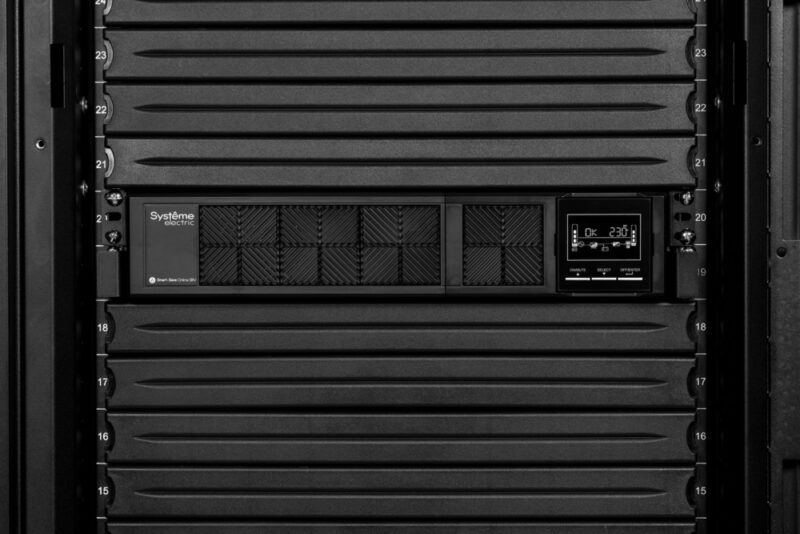 Онлайн ИБП Systeme Electric Smart-Save SRV 1000ВА [SRVSE1KRTI] — изображение 4